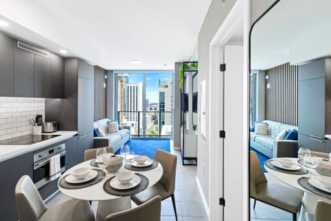 Kitchen or kitchenette, Living room, Photo of the whole room, Seating area, Dining area