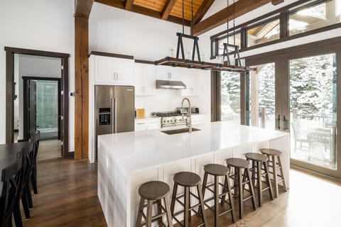 360 Chalet House in Big Sky