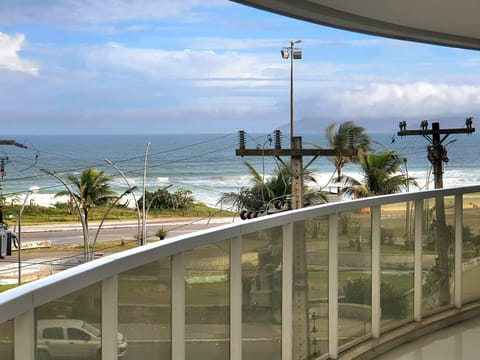 Lindo apt. Praia do Forte vista mar, 3qt, 3vgs (Barra Mares XX). Apartment in Cabo Frio