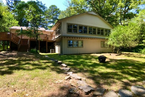 Pine Crest Lodge House in Eureka Springs
