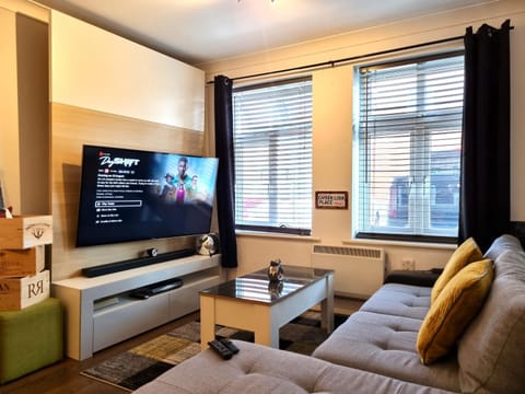 TV and multimedia, Living room, Seating area