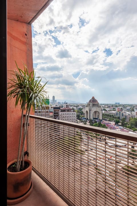 Balcony/Terrace, City view