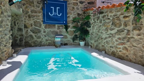 Garden, Swimming pool