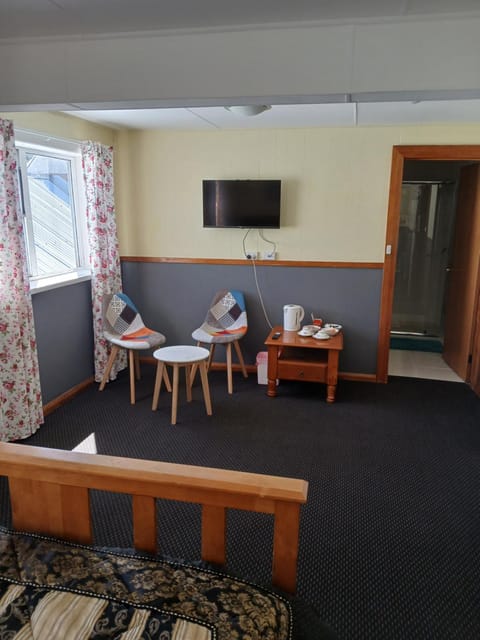 Hunters Hotel Bed and Breakfast in Queenstown