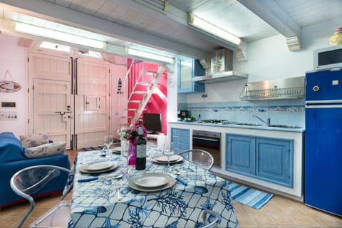 Living room, Seating area, pet friendly, stove