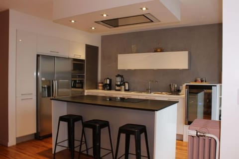 Le Jane : Centre ville, Garage, Balcon Apartment in Annecy