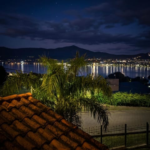 View (from property/room), View (from property/room), City view, City view, Lake view, Lake view, Landmark view, Landmark view, Mountain view, Mountain view, Street view, Street view, Quiet street view