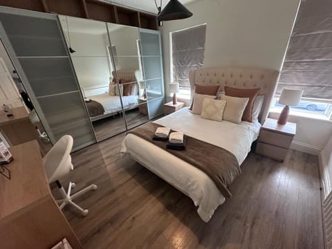 Littleton Co-Living - Private Room Self-Cater Apartment in Salford