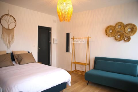 Decorative detail, Seating area