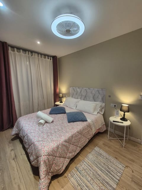 Bed, Bedroom, heating