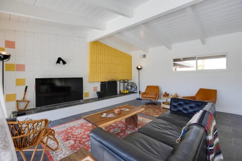 Borrego Springs Retreat with Pool and Mtn Views House in Borrego Springs