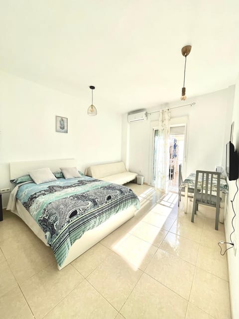 Luna Ensuites Centro Apartment in Malaga