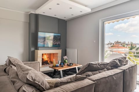 TV and multimedia, Living room, Seating area, flat iron