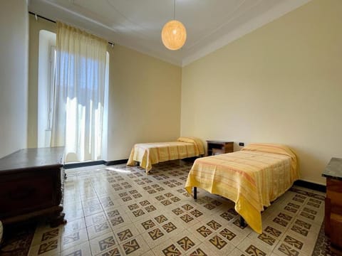 Big Wave apartment - Levanto, 5 Terre Apartment in Levanto