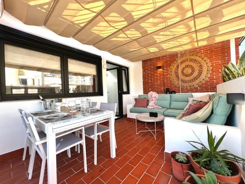Balcony/Terrace, Dining area, Food
