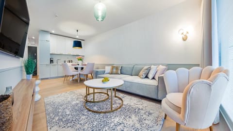 Communal lounge/ TV room, Living room, Seating area