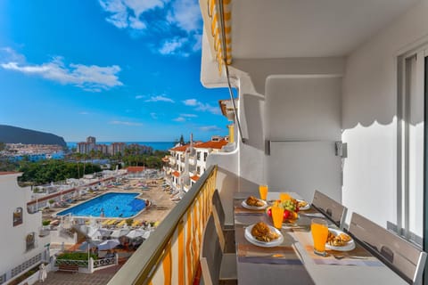 View (from property/room), Balcony/Terrace, Dining area, Mountain view, Pool view, Sea view, Swimming pool