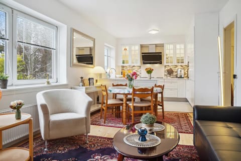 Ama Hyg Atelier Copenhagen-Delicius apartment near the Beach,Metro, Airport Apartment in Copenhagen