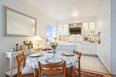 Ama Hyg Atelier Copenhagen-Delicius apartment near the Beach,Metro, Airport Apartment in Copenhagen