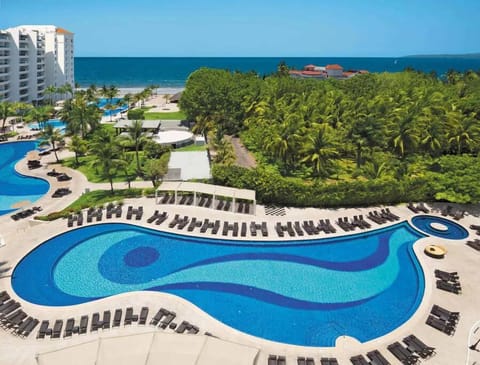 Pool view, Sea view