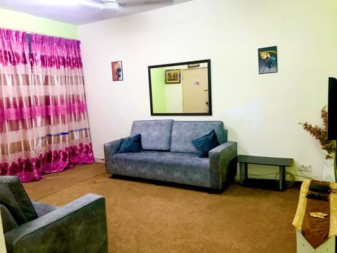 Communal lounge/ TV room, TV and multimedia, Living room, Guests, fireplace