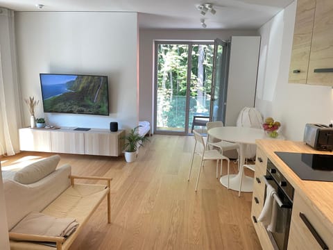 TV and multimedia, Balcony/Terrace, Kitchen or kitchenette, Dining area