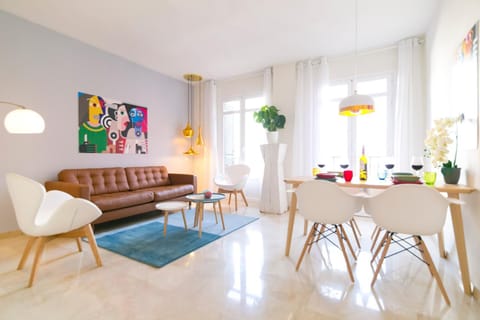 Living room, Seating area, Dining area