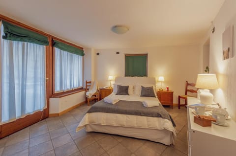 LA LEITERY DU MONT BLANC 1 - Comfort e Posto auto - COUR 0140 Apartment in Courmayeur