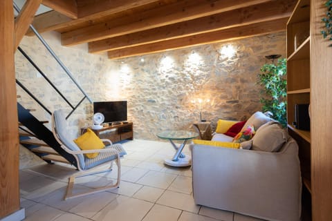 Communal lounge/ TV room, Living room