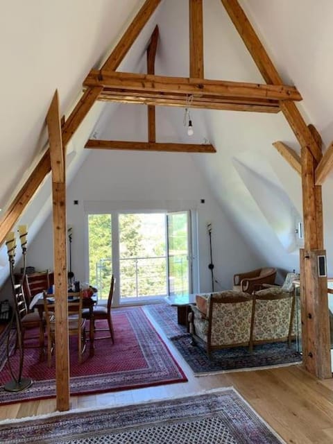 Über den Dächern von Koblenz - Aussichts-Wohnung Naturpark Rheinblick, ruhig, zentrumsnah, Sport-Pool Apartment in Koblenz