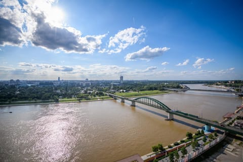 View (from property/room), View (from property/room), Balcony/Terrace, Balcony/Terrace, City view, City view, Landmark view, Landmark view, River view, River view
