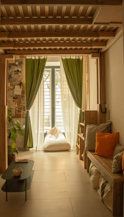 4 Bears Studios Apartment in Centro