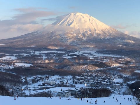 Nearby landmark, Natural landscape, Winter, Mountain view
