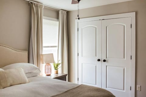 Meet Me in Athens I Beautiful 4-Bdrm House I 1 Mile to DT and Mins to UGA House in Athens