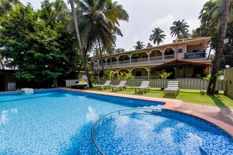 Property building, Swimming pool