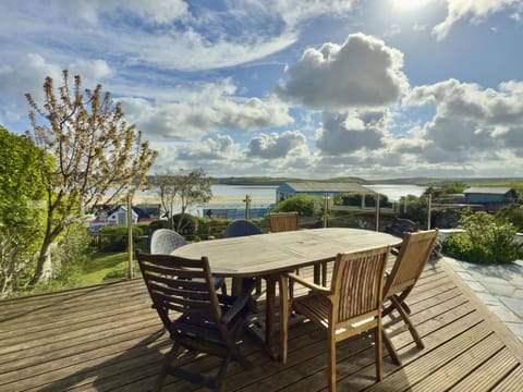 Property building, Balcony/Terrace