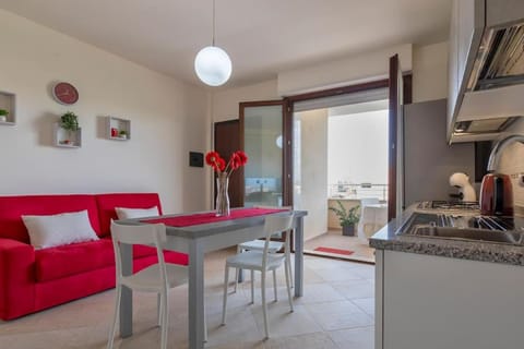 Balcony/Terrace, Kitchen or kitchenette, Living room, Seating area, Dining area, minibar, pet friendly, stove