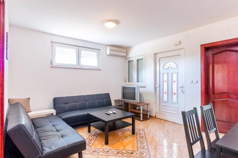 Apartments Hannah Apartment in Premantura