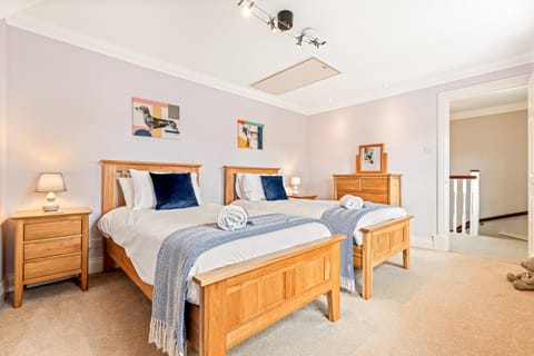 Olive Tale House in Henley-on-Thames