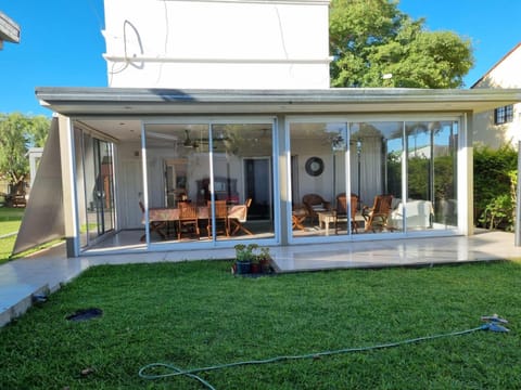 Patio, Garden, Dining area, Garden view
