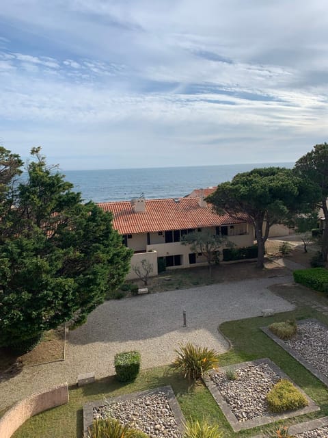 MAGNIFIQUE VUE MER Apartment in Sausset-les-Pins