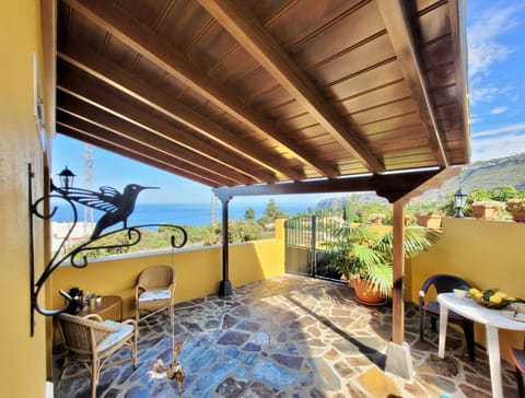 Natural landscape, Balcony/Terrace, Seating area, Mountain view, Sea view