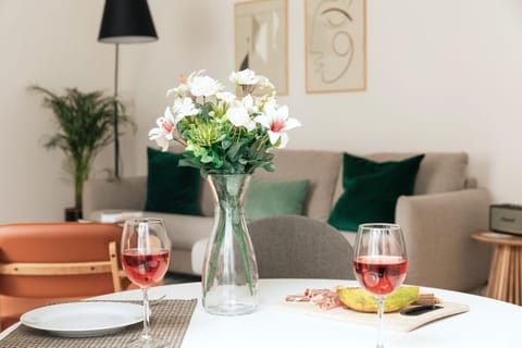 Living room, Dining area