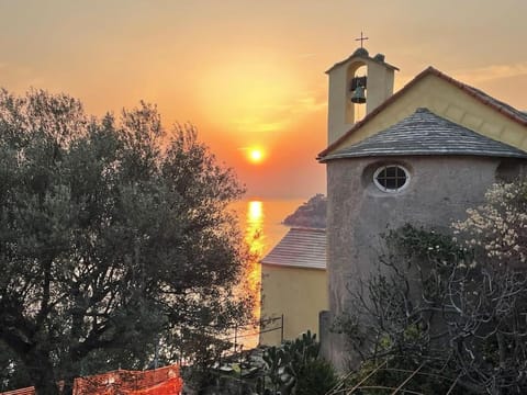 Sea Home above Sori village Apartment in Liguria