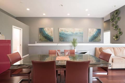 Seating area, Dining area