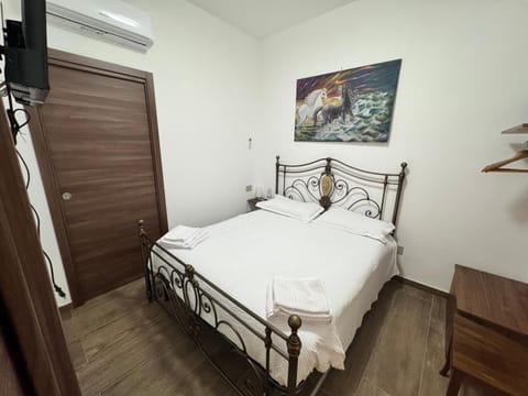 Bed, Photo of the whole room, Bedroom, towels, wardrobe
