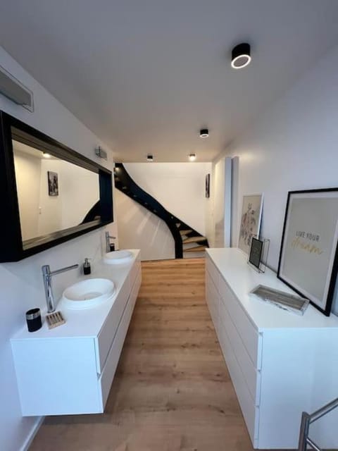 Triplex d'architecte en hypercentre Apartment in Liège