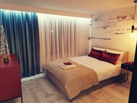 Bed, Sauna, Photo of the whole room, Bedroom