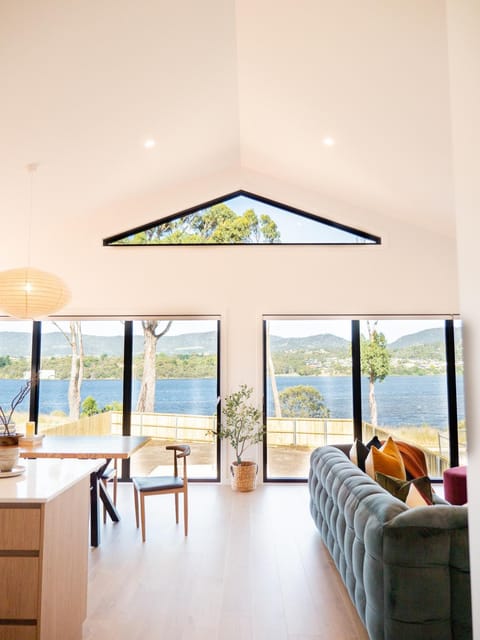 Natural landscape, Living room, Seating area, Dining area, Lake view, Sea view