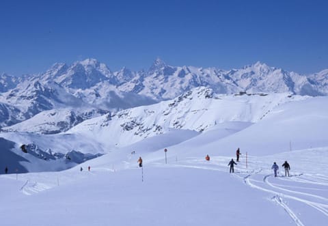 Résidence Les Airelles - appartement en duplex - Garage couvert - 50 m des pistes de ski MAE-4114 Apartment in Montgenèvre